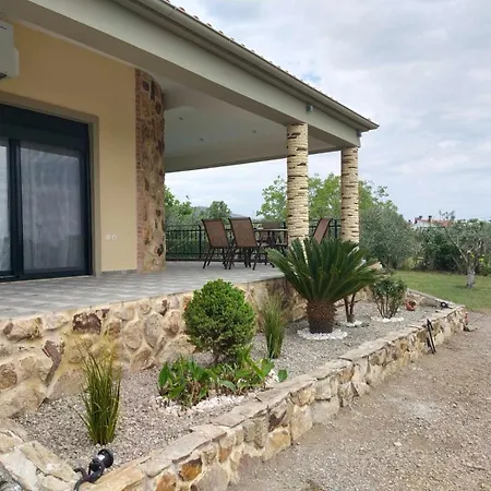 Golden Twin's 2 Holiday home